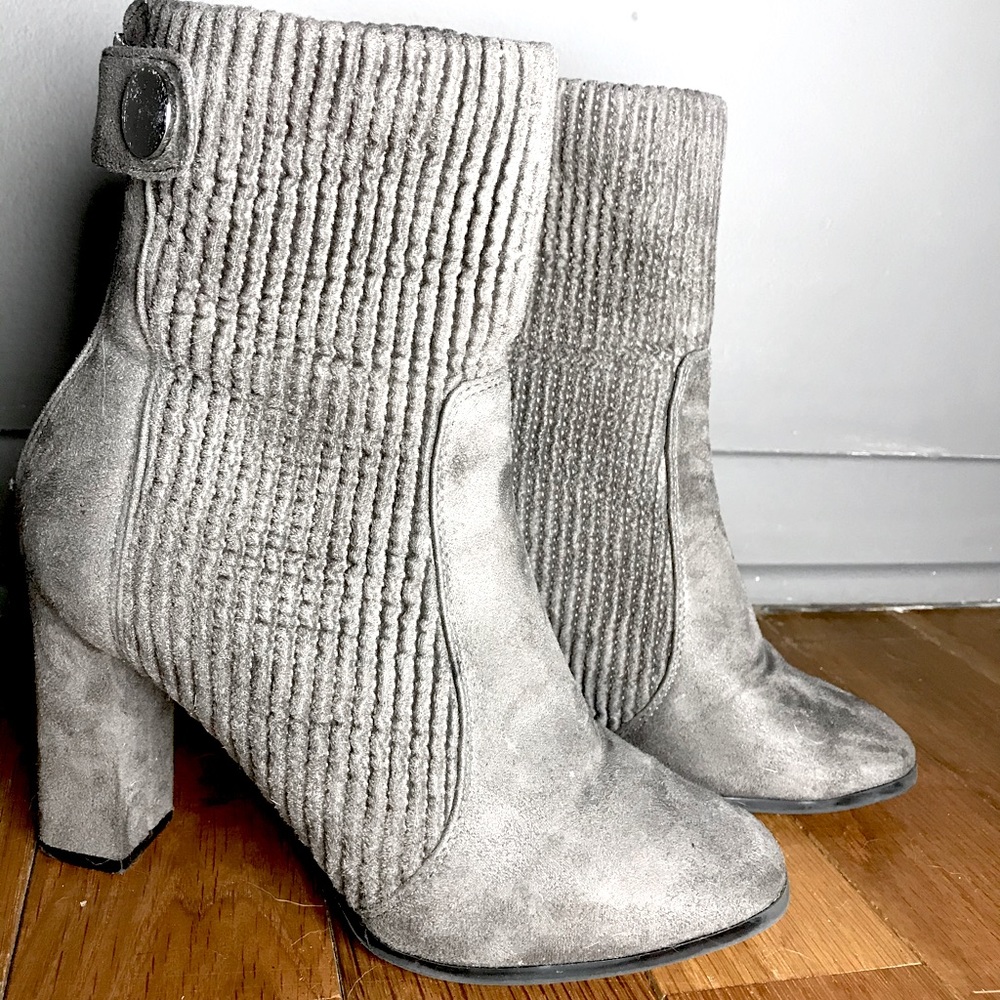 7.5 Ankle cut, Grey suede, 3.5 inch heeled booties